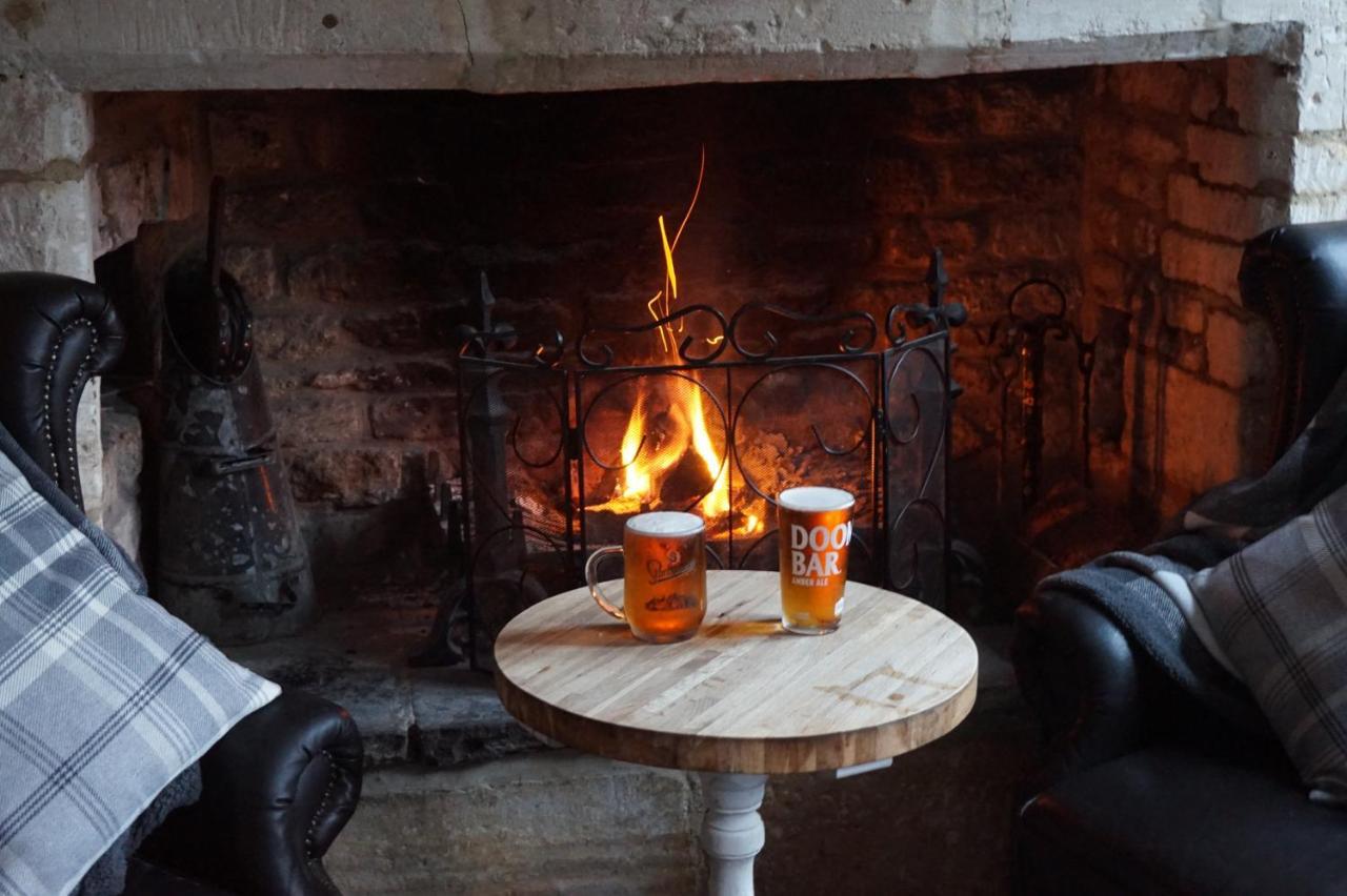 The Barge Inn Bradford-On-Avon Ngoại thất bức ảnh