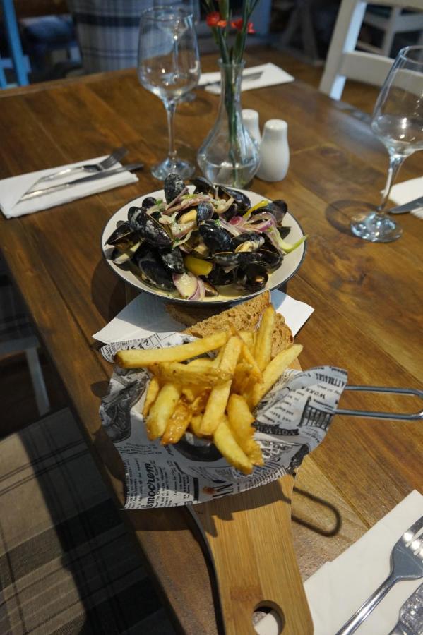 The Barge Inn Bradford-On-Avon Ngoại thất bức ảnh