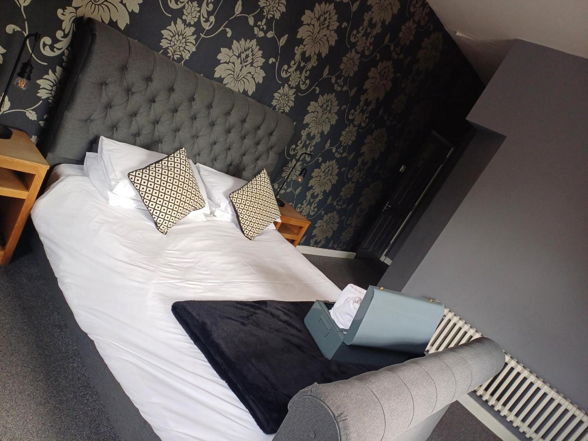 The Barge Inn Bradford-On-Avon Ngoại thất bức ảnh