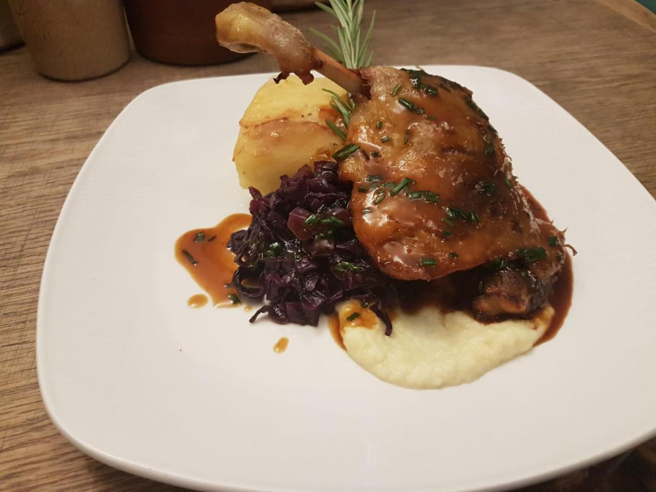 The Barge Inn Bradford-On-Avon Ngoại thất bức ảnh
